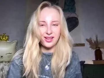 Freechat lierie on Chaturbate