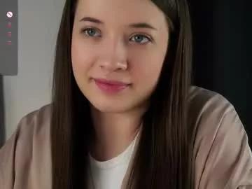 Freechat maidabuoy on Chaturbate