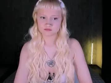 mariamilkis — wonderful day! i am full of romance and love / panties off #slave #roleplay #sub #daddy #lovense [371 tokens left]