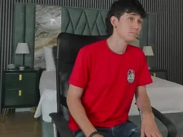 Freechat michaeel_blue on Chaturbate