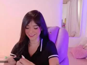 Freechat pau_cute on Chaturbate