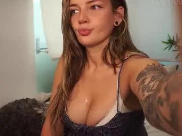 Freechat poppysux on Chaturbate