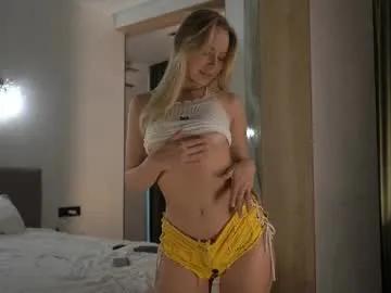 Freechat snow_is_falling on Chaturbate