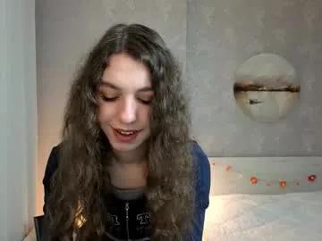 softwine — (bareback dance)  I'm Kelly! I'm #young and #skinny, but with a perfect #ass, and my perky #smalltits are all #natural! [0 tokens remaining]