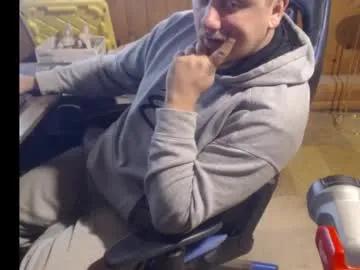 therealbigcheese0695 — Freechat on Chaturbate