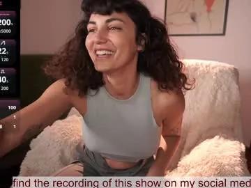 venus_in_jeans — hello!  tip 999 for 6 min of toy control [897 tokens remaining]