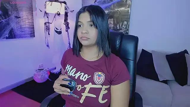 alaia7h on StripChat 