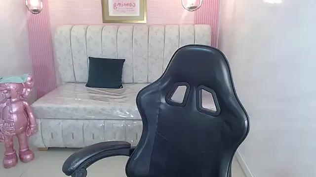 Freechat ambar_fox_s on StripChat