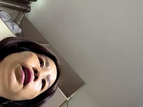 Freechat aoosuu on StripChat