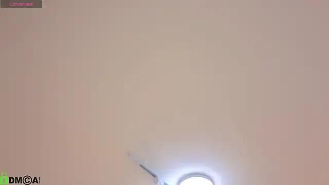 Freechat ava_blue on StripChat