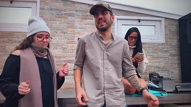 Freechat barfantasy on StripChat