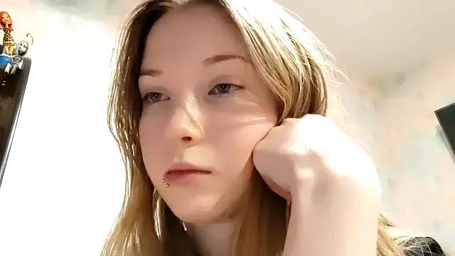 BarkySedna — air kiss