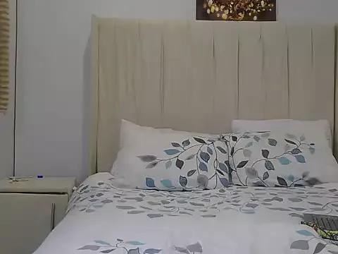 Freechat BhadBhad_Kitty on StripChat