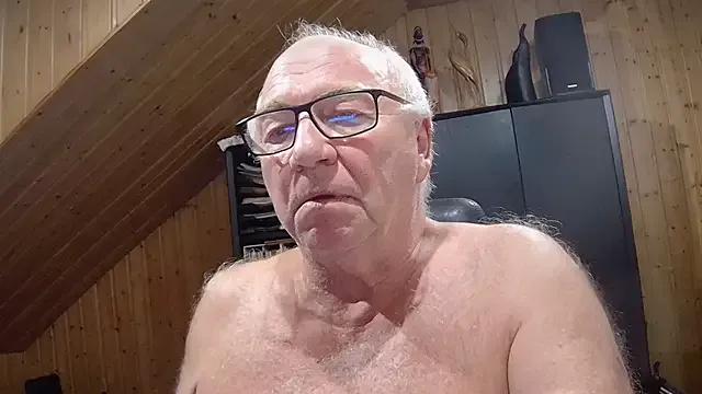 biggandybig on StripChat 