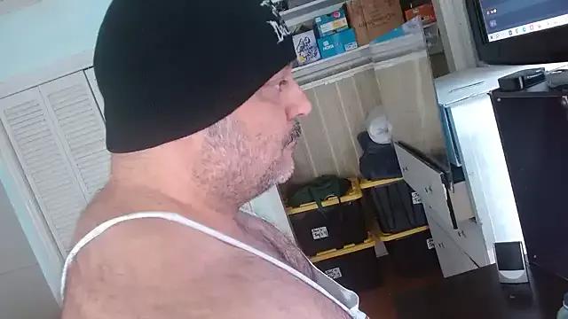 bullmusclejoe on StripChat 