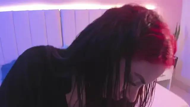 CAMILLEN_PETTID on StripChat