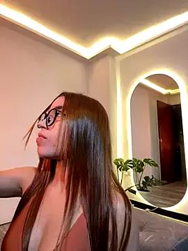 Freechat carolynnetrujillo on StripChat