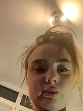 Freechat CherryEmmy on StripChat