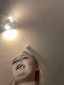 Freechat CherryEmmy on StripChat