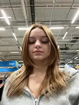 Cum_girlss on StripChat