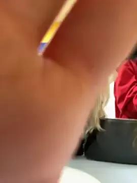 Cum_girlss on StripChat