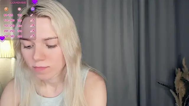 DianeHonnette — Bow lips