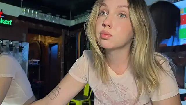 Group dirtypub on StripChat