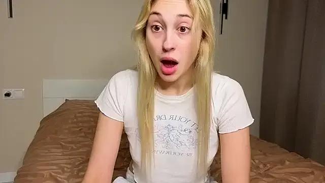 Freechat foxy_vivi on StripChat