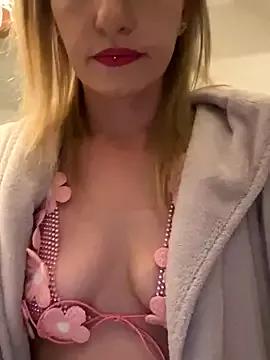 Group GangBangKitty on StripChat