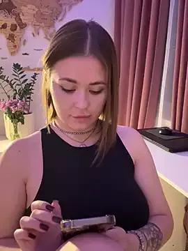 gi_grahams on StripChat 