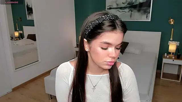 Freechat HollisHearl on StripChat