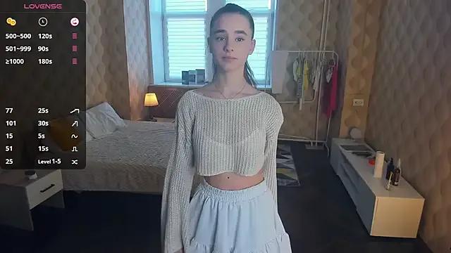 JinnyMcie on StripChat 