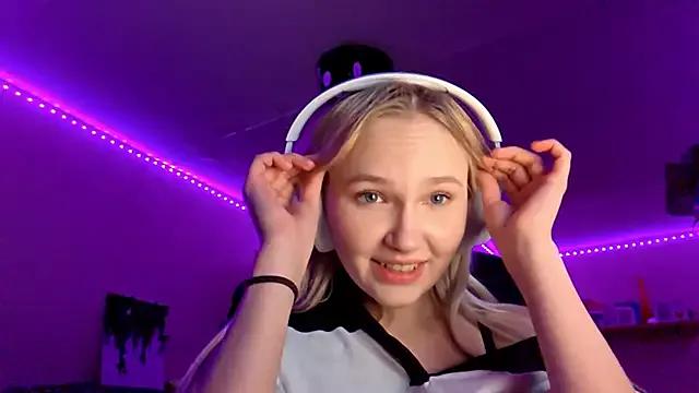 KarinRobertson's avatar