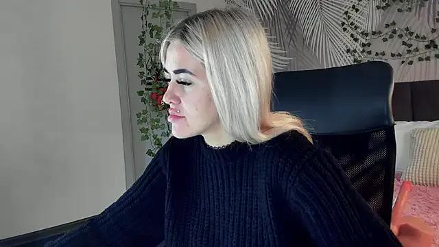 Kira_Key — Freechat on StripChat