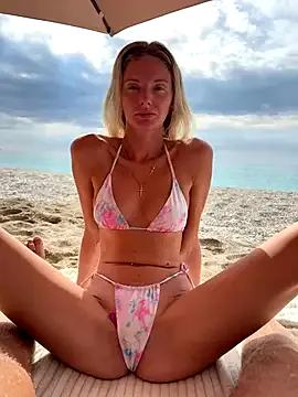 Group Lady_Liaa on StripChat