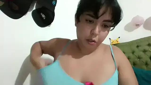 LillyCandy on StripChat 