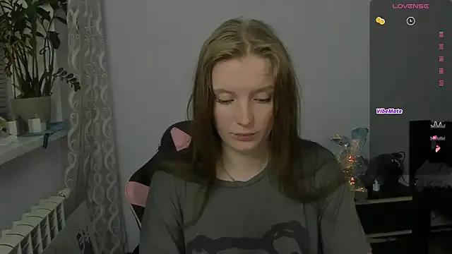 StripChat Mary_Blu is Freechat Mary_Blu — Doggy pose(no panties)