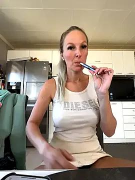 Freechat MaviePearl on StripChat