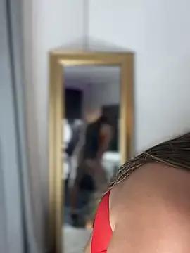 MayaMoanXXX on StripChat 