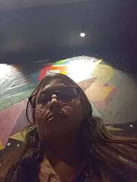 mmm-Virginia on StripChat 