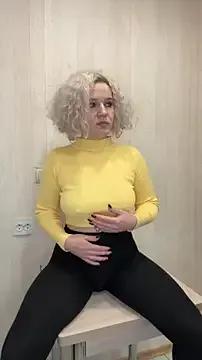 Freechat MrMrsRight on StripChat