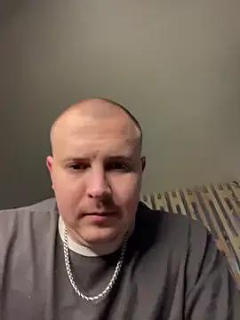 Freechat MrMrsRight on StripChat