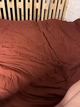 Freechat MrMrsRight on StripChat