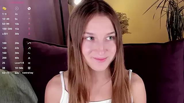 NanaMertins on StripChat 