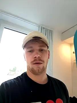 Freechat NickyGold_Official on StripChat