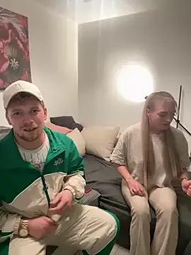 Freechat NickyGold_Official on StripChat