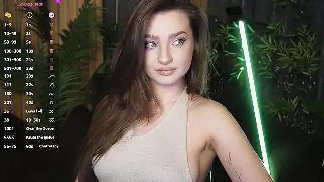 StripChat OceanEyessss_ is Freechat OceanEyessss_ — Hot twerk with oil