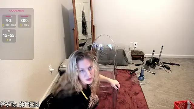 Freechat Peaches_N_Kreme on StripChat