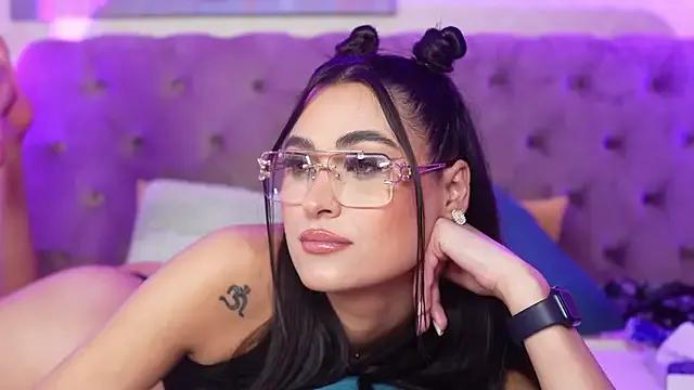 Pretty_Lia_ — rub pussy play