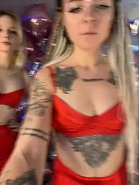 RollingGirls on StripChat